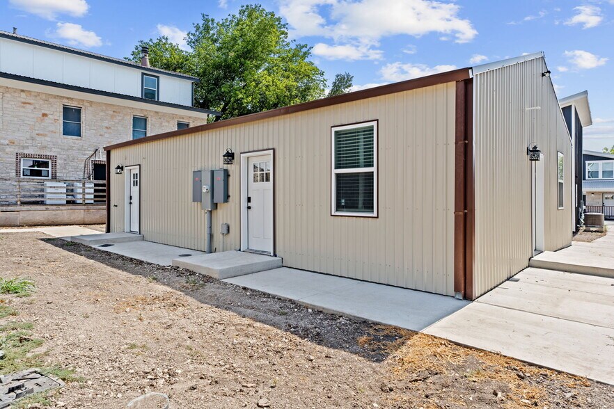 More Photos Of 20 Tate Ln, Round Rock Apartments For Sale