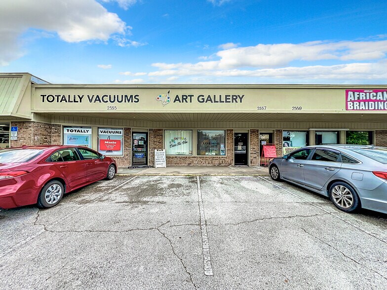 More Photos Of 2553-2565 Park Dr, Sanford Freestanding For Sale