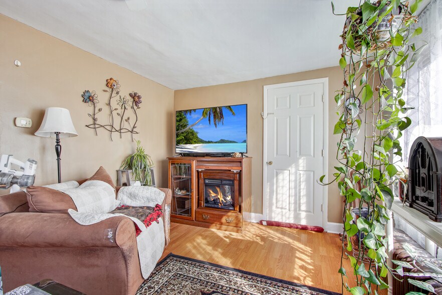 More Photos Of 6980 Nash Rd, North Tonawanda Apartments For Sale