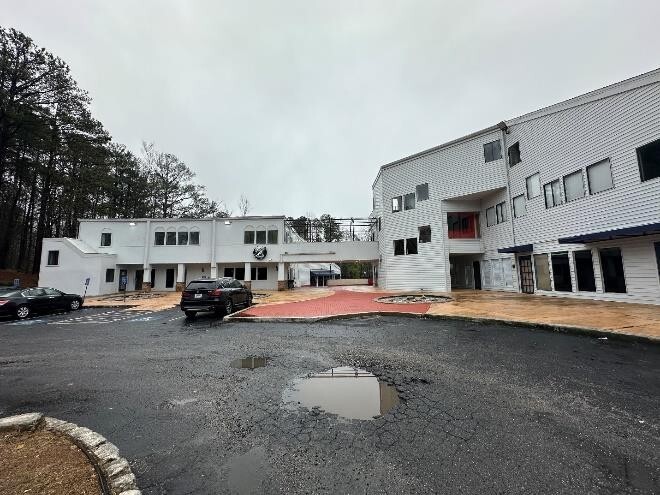 More Photos Of 5000 Snapfinger Woods Dr, Decatur Office Residential For Sale