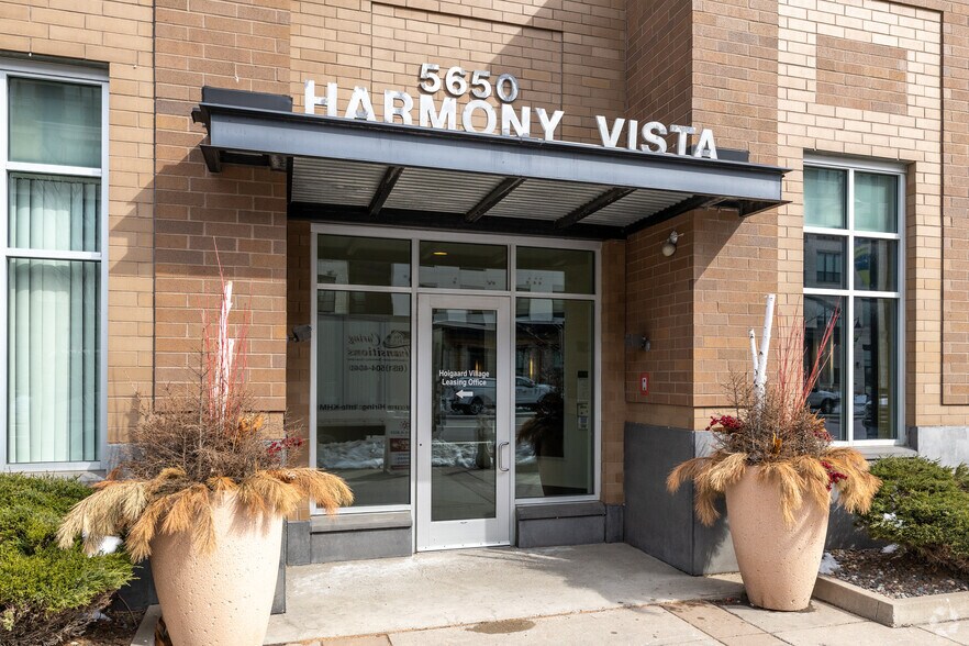 More Photos Of 5690 W 36th St, Saint Louis Park Apartments For Lease