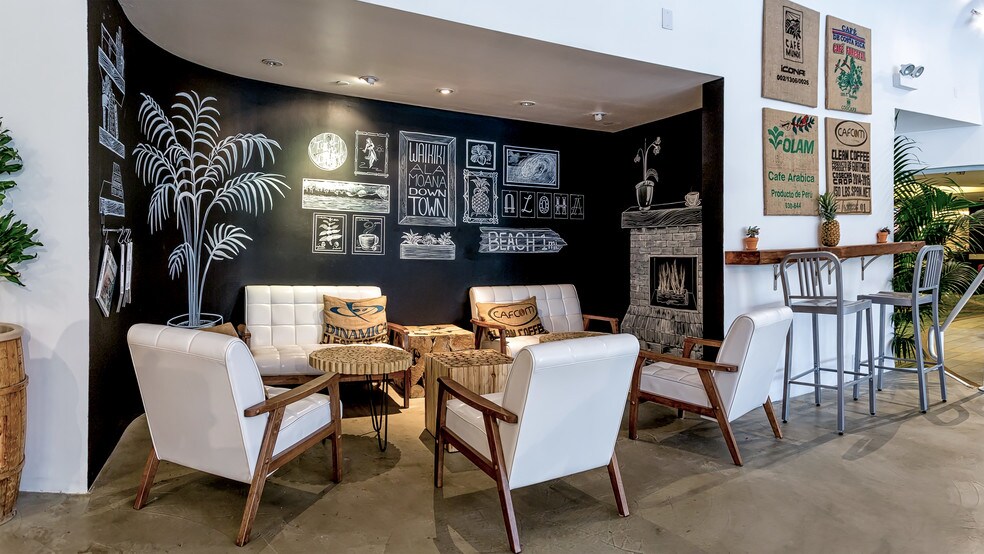 More Photos Of 2300 Kalakaua Ave, Honolulu Hotel For Lease