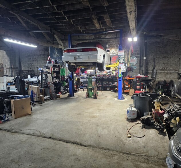 More Photos Of 4033-4035 Reisterstown Rd, Baltimore Industrial For Sale