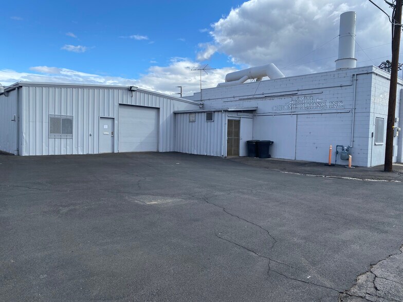 More Photos Of 1012 N 9th Ave, Walla Walla Manufacturing For Sale