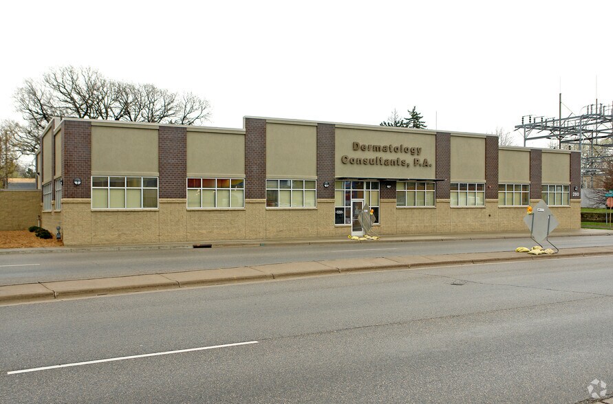 Primary Photo Of 280 Snelling Ave N, Saint Paul Medical For Sale