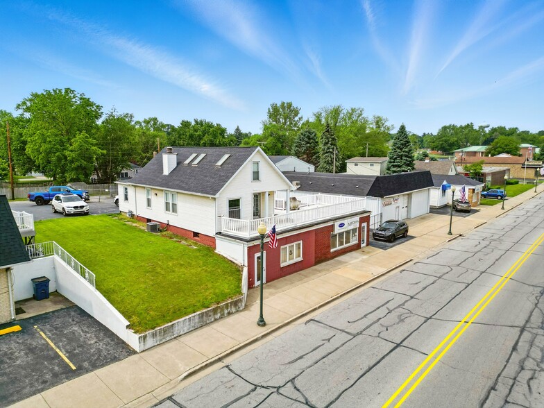 More Photos Of 137 E Joliet St, Schererville Office For Sale