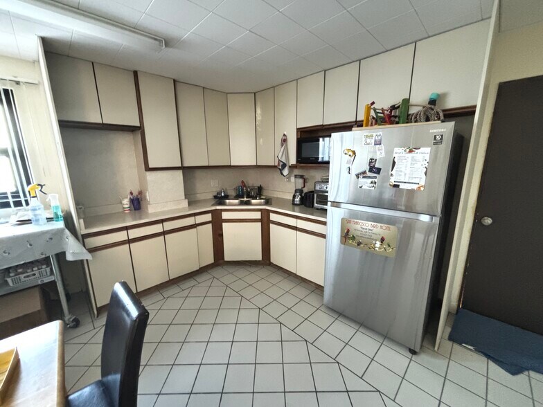 More Photos Of 179-187 Utah Ave, South San Francisco Warehouse For Sale