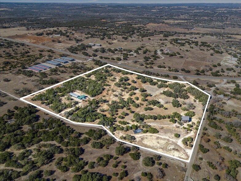 More Photos Of 272 Rocky Road, Johnson City Winery Vineyard For Lease