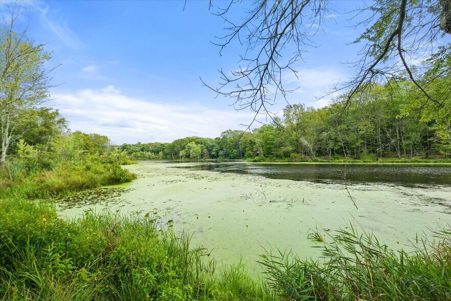 More Photos Of 64 White Dr, Milan Specialty For Sale