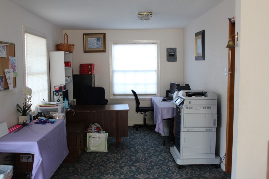 More Photos Of 308 Preston Ave, Pasadena Religious Facility For Sale