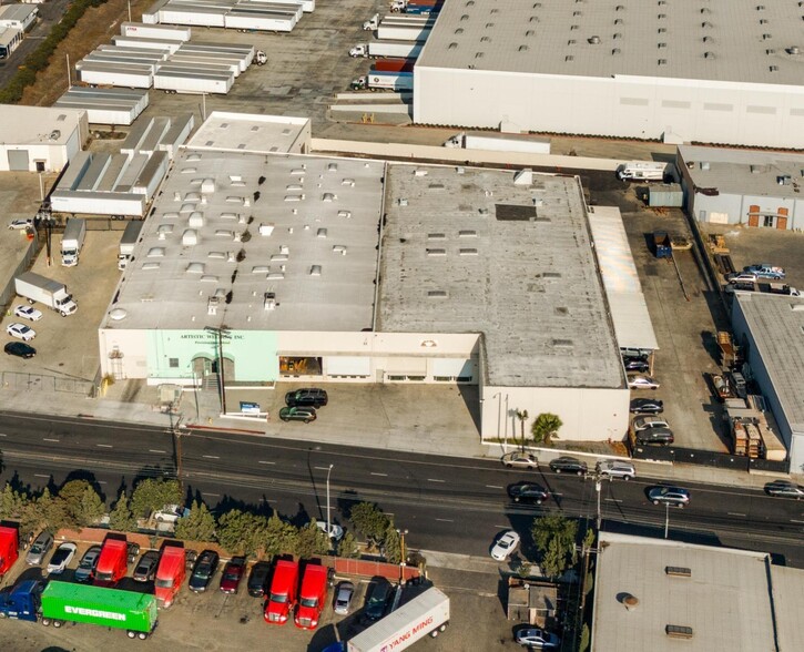 Primary Photo Of 505 E Gardena Blvd, Carson Manufacturing For Sale