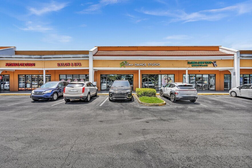More Photos Of 8030-8384 N Pines Blvd, Pembroke Pines General Retail For Lease