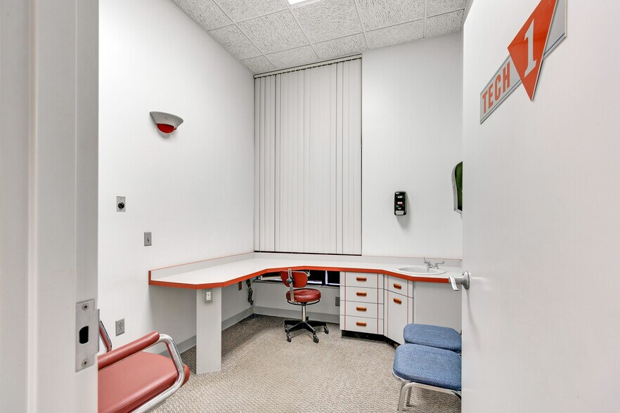 More Photos Of 3120 Collins Ferry Rd, Morgantown Medical For Sale