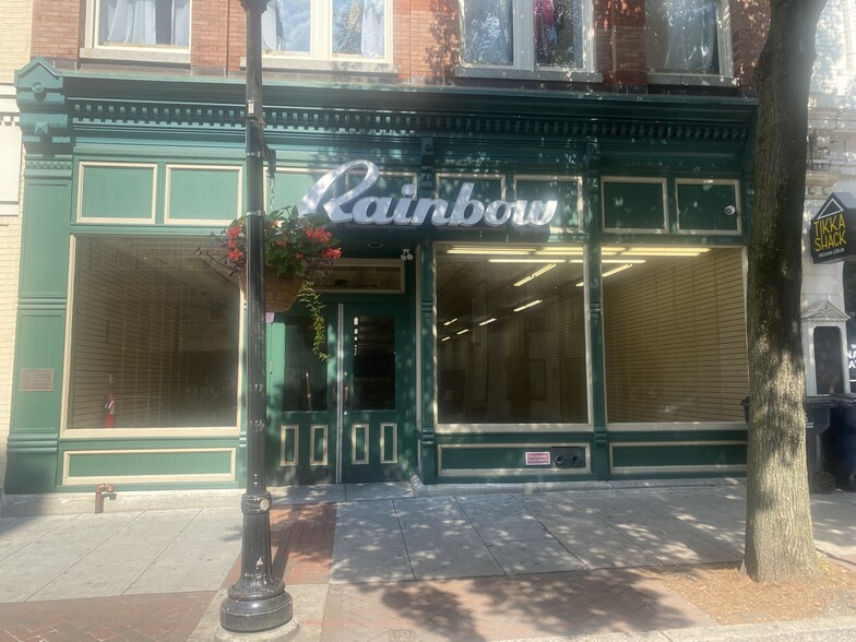 Primary Photo Of 39-41 N Queen St, Lancaster Storefront For Lease