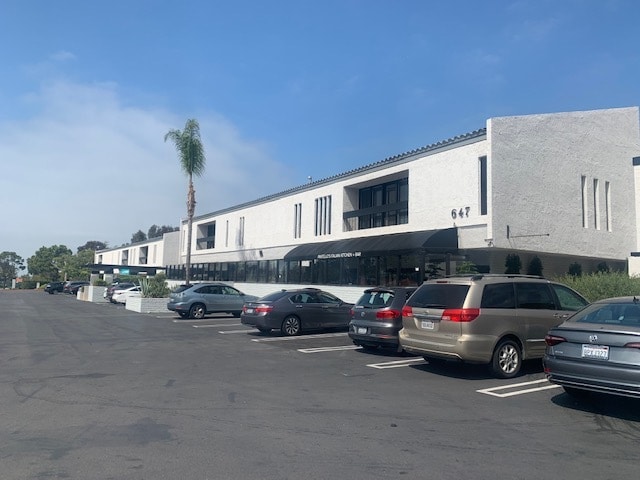 More Photos Of 647 Camino de los Mares, San Clemente Medical For Lease