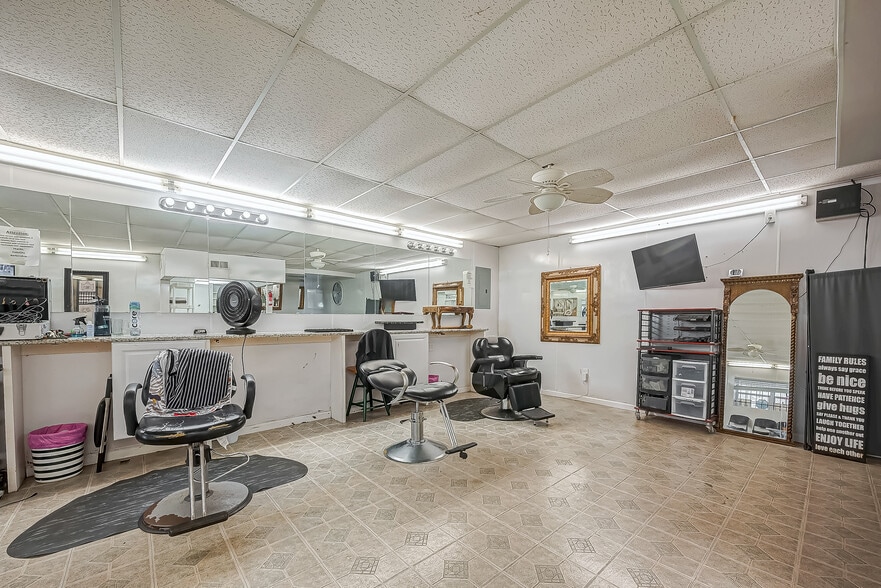 More Photos Of 2329 Cedar Dr, La Marque Freestanding For Sale