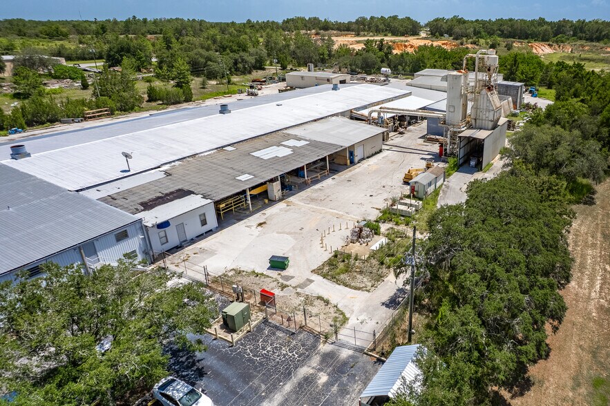 More Photos Of 310 Cypress Rd, Ocala Manufacturing For Sale