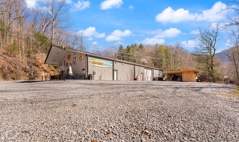 More Photos Of 332 Highway 3400 hwy, Jenkins Industrial For Sale