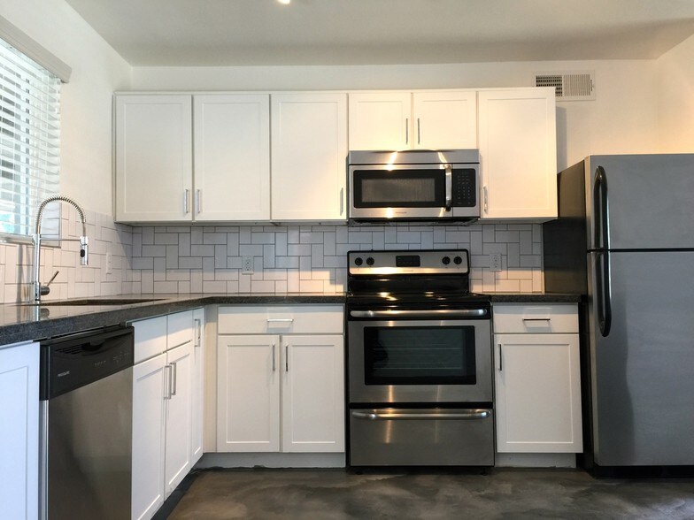 More Photos Of 5317 N 11th St, Phoenix Apartments For Sale