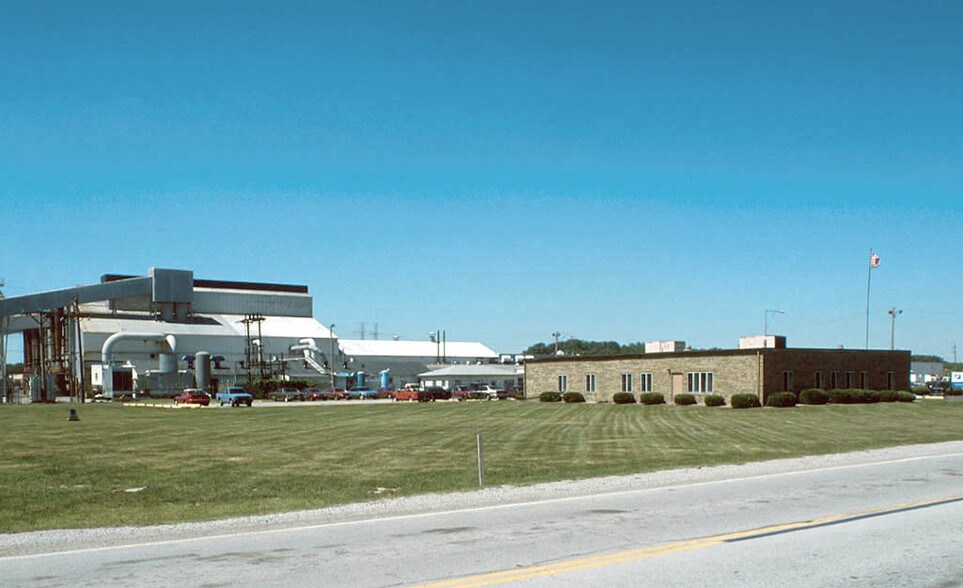 More Photos Of 13850 Cottage Grove Ave, Dolton Manufacturing For Lease
