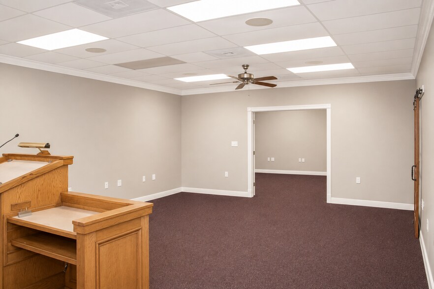 More Photos Of 3016 E Villa Maria Rd, Bryan Freestanding For Sale