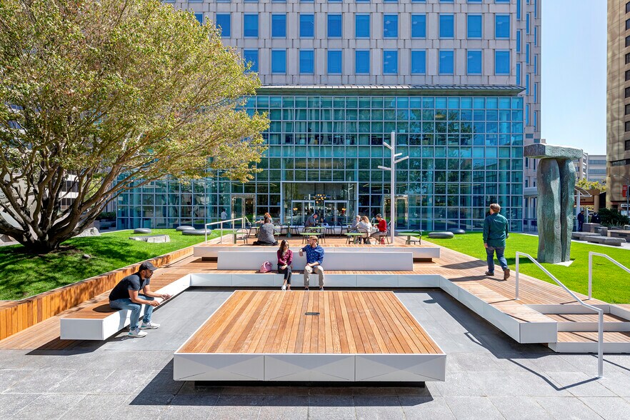 More Photos Of 1111 Broadway, Oakland Coworking Space