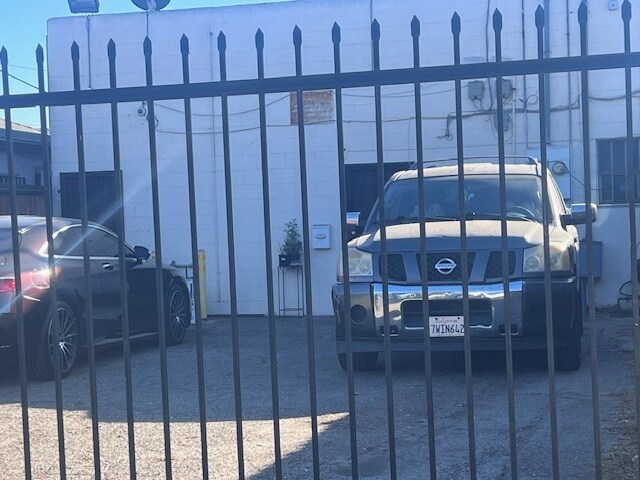 More Photos Of 4327-4329 Tweedy Blvd, South Gate Storefront For Sale