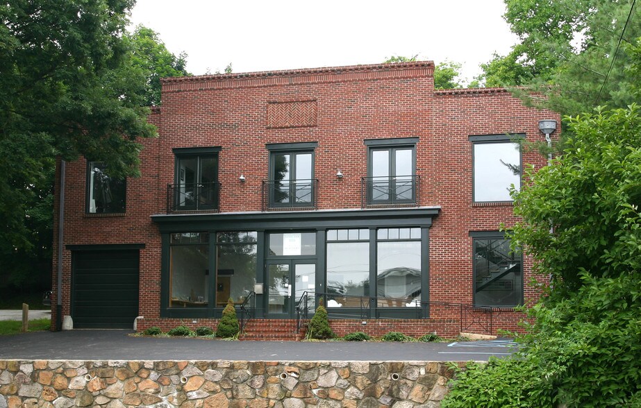 More Photos Of 232 Conestoga Rd, Wayne Loft Creative Space For Sale