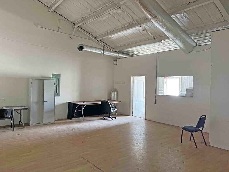 More Photos Of 10060 Highway 178, Olive Branch Warehouse For Sale