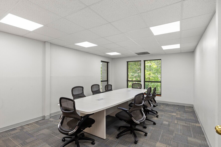 More Photos Of 1820 The Exchange SE, Atlanta Office For Sale