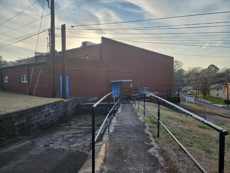 More Photos Of 301 21st Ave S, Birmingham Schools For Sale