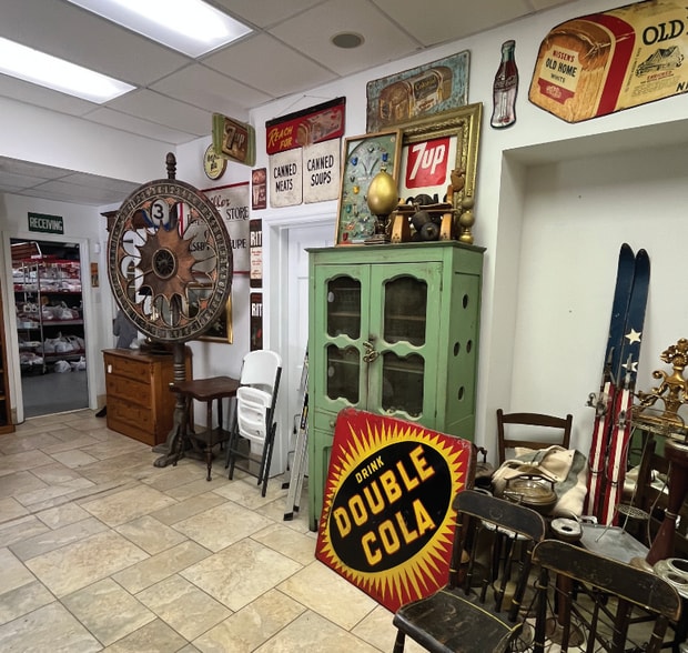 More Photos Of 16624 Old Chesterfield Rd, Chesterfield Industrial For Sale