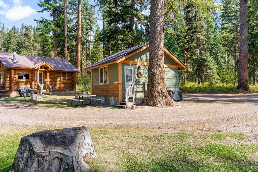 More Photos Of 3481 N Highway 83, Seeley Lake Hotel For Sale