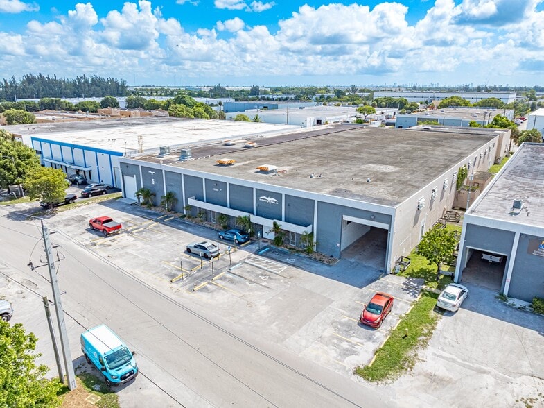 More Photos Of 13185 NW 47th Ave, Opa-locka Warehouse For Lease