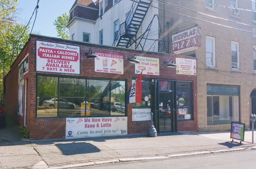 Primary Photo Of 88 Water St, Torrington Restaurant For Sale