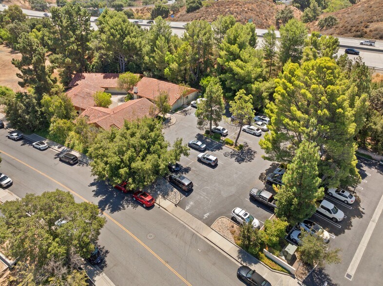 More Photos Of 386-398 Lombard St, Thousand Oaks Medical For Lease