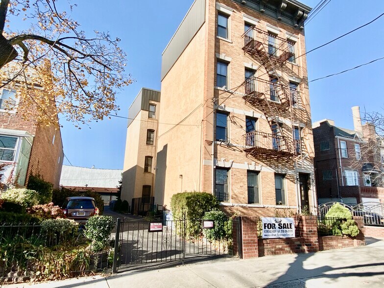 More Photos Of 24 Avenue Ditmars Steinway, Astoria Apartments For Sale