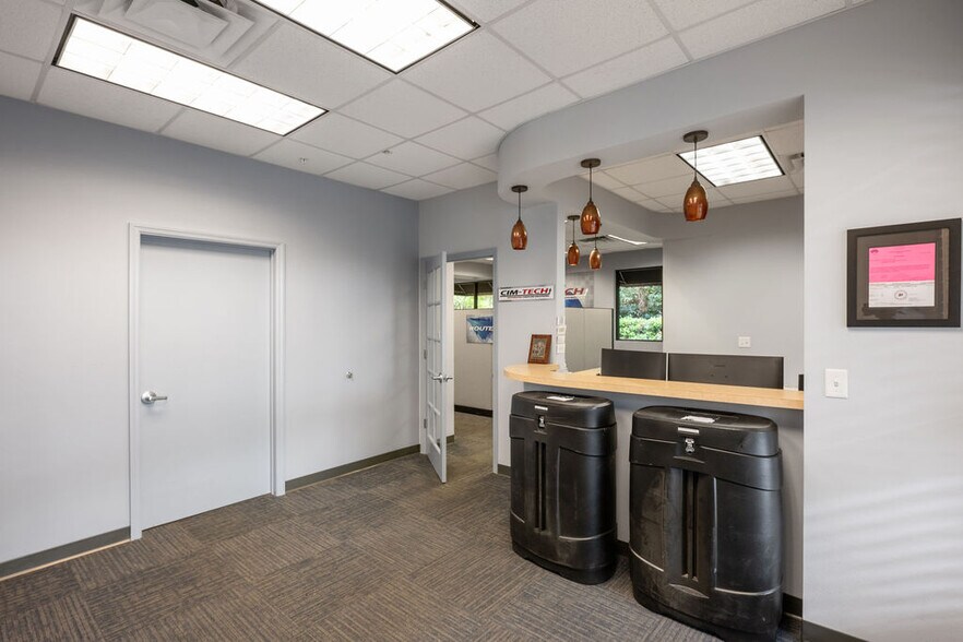 More Photos Of 2666 Maguire Rd, Ocoee Medical For Lease