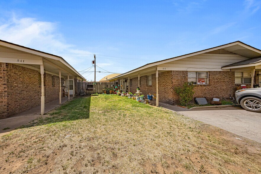More Photos Of 501-524 Plaza Dr, Slaton Apartments For Sale