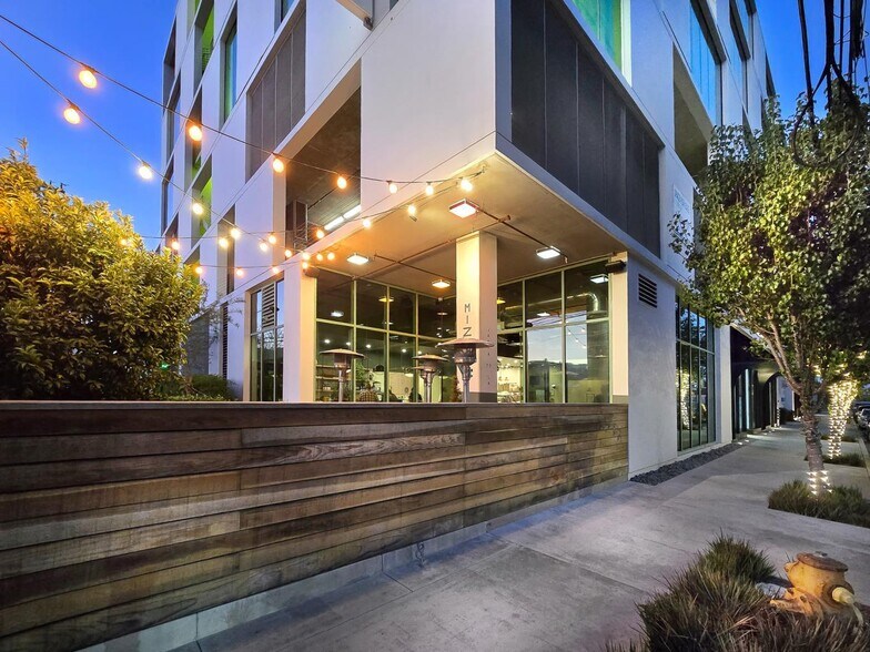 More Photos Of 7007 Romaine St, Los Angeles Office For Lease