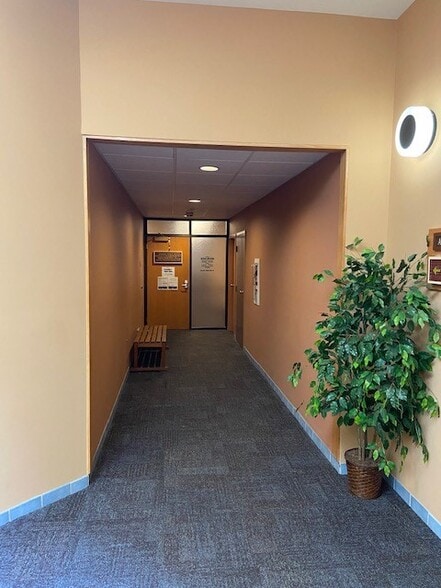 More Photos Of 940 N New St, Bethlehem Medical For Lease