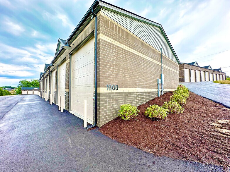 More Photos Of 1000 Lauderdale Dr, Nicholasville Self Storage For Sale
