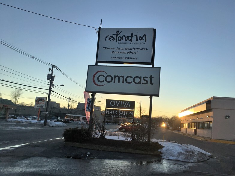 More Photos Of 694-760 Crescent St, Brockton Storefront For Lease