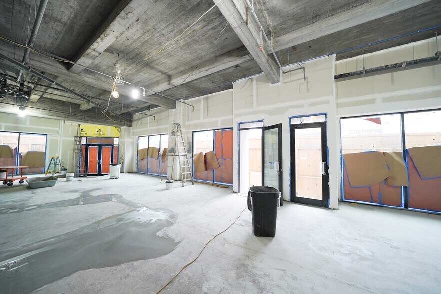 More Photos Of 166-36 Jamaica Ave, Jamaica General Retail For Lease