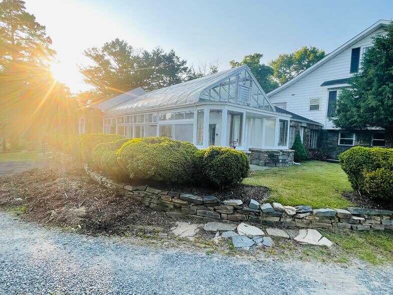 More Photos Of 9066 Baltimore Ave, College Park Storefront Retail Residential For Lease