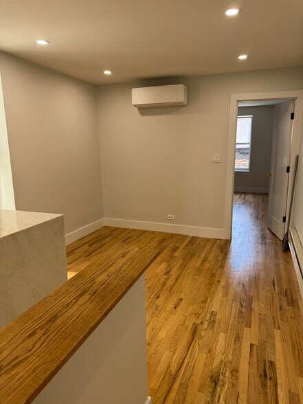 More Photos Of 245 S 1st St, Brooklyn Restaurant For Sale