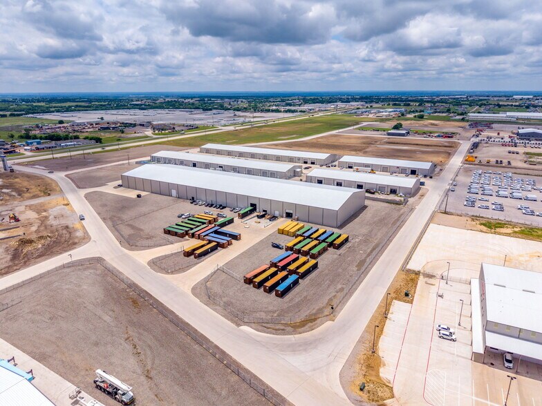 More Photos Of 155 Tiger, Rhome Warehouse For Sale