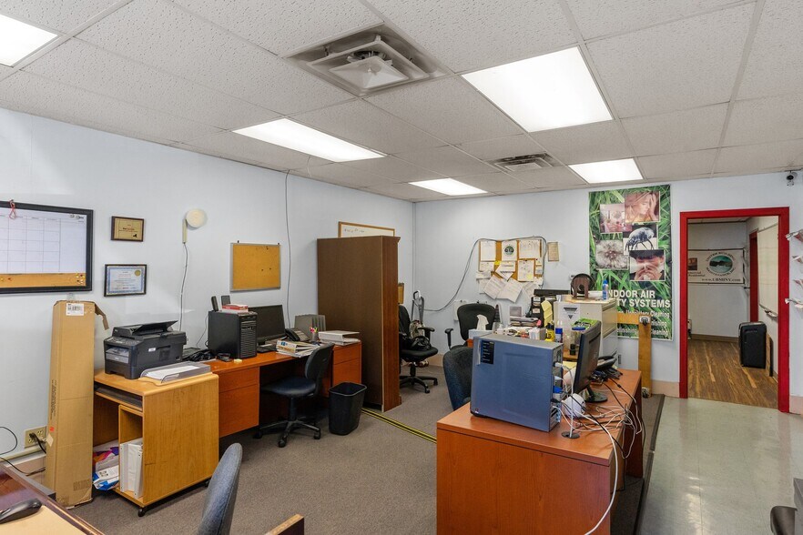 More Photos Of 75 Jackson Ave, Cohoes Warehouse For Lease