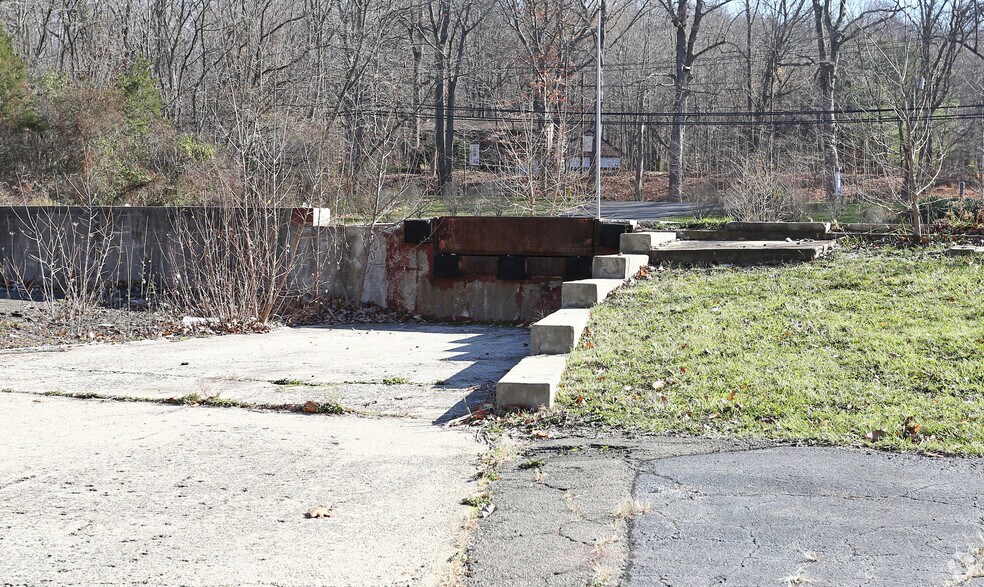 More Photos Of 2180 Foxon Rd, North Branford Land For Sale