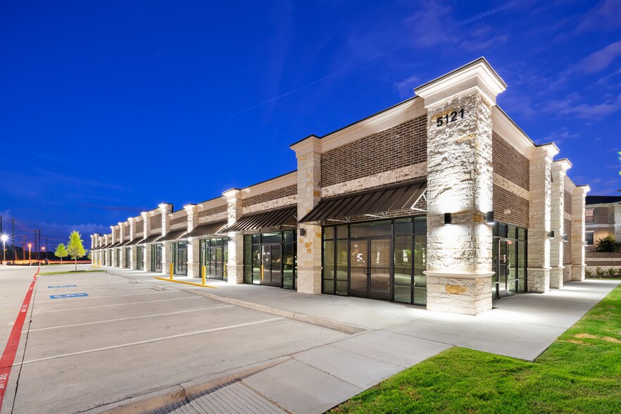 More Photos Of 5121 Collin McKinney Pky, McKinney Storefront Retail Office For Lease